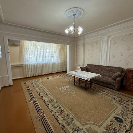 Yunusabad 7 Американский Посольство タシュケント エクステリア 写真